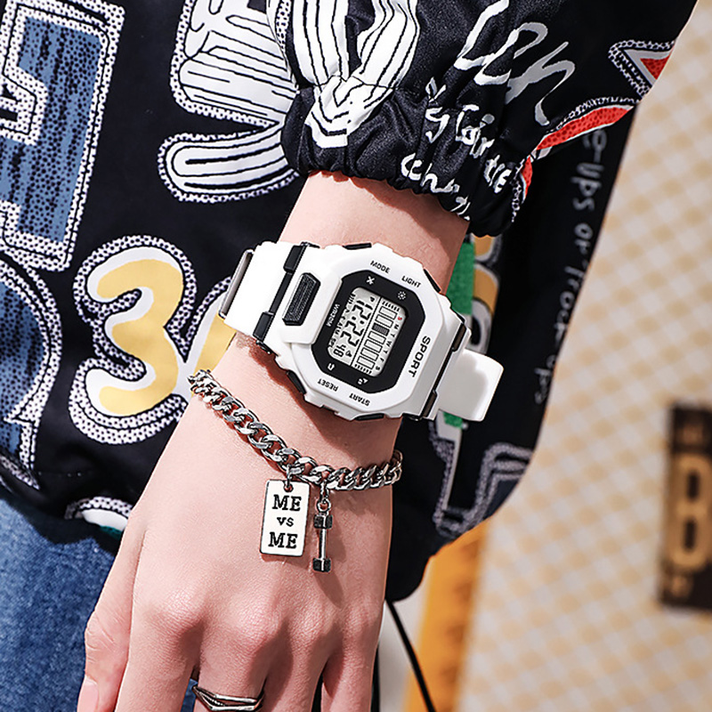 YIKAZE Men's Sports Watch Wate - Outdoor Adventure Sports 评论和价格